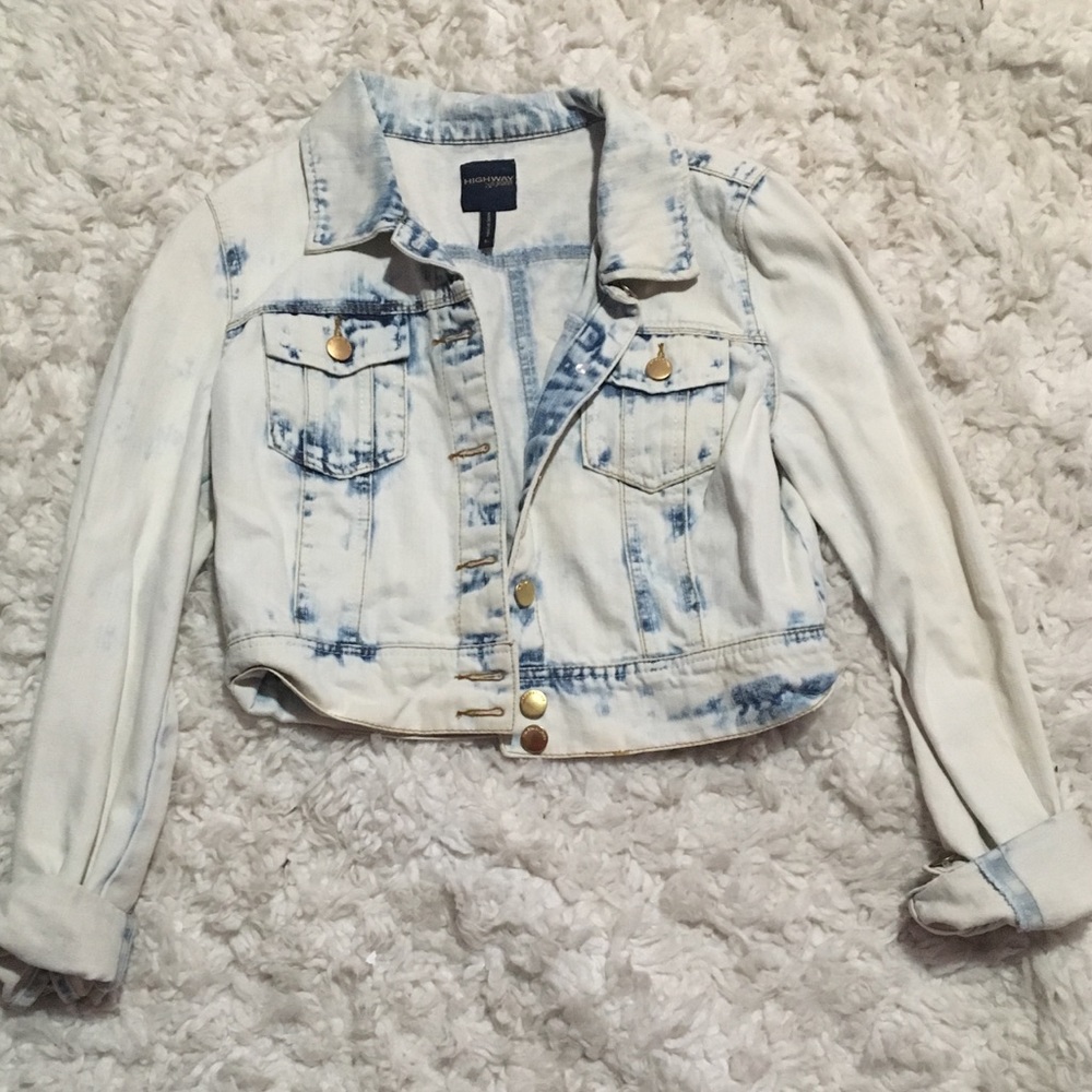 Light wash jean jacket